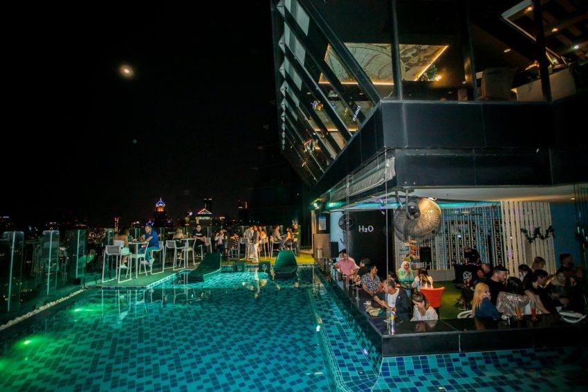 The continent cr.the continent hotel